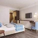 Nuhr Medical - Hotel&restaurant - Genießen Sie Ab 2 Nächte Im Zeitraum Von 23 Bis 26 April Ein Kostenloses Weinfrühling-ticket Pro Person Bed and breakfast