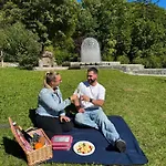 Nuhr Medical - & Restaurant - Ab 3 Naechte Vom 20 Mai Bis 25 Mai Inklusive Halbpension Mit 4 Gaenge Menue Yoga & Massage - Fuer Buchungen, Fragen Oder Sommerangebote Kontaktieren Sie Uns Gerne 4* Senftenberg