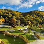 Bed & Breakfast Nuhr Medical - & Restaurant - Ab 3 Naechte Vom 20 Mai Bis 25 Mai Inklusive Halbpension Mit 4 Gaenge Menue Yoga & Massage - Fuer Buchungen, Fragen Oder Sommerangebote Kontaktieren Sie Uns Gerne
