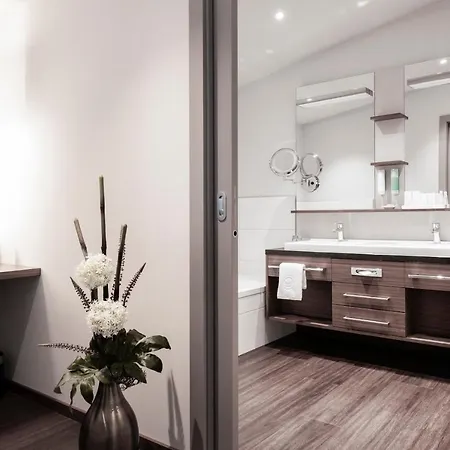 Bed & Breakfast Nuhr Medical - & Restaurant - Geniessen Sie Ab 2 Naechte Im Zeitraum Von 23 Bis 26 April Ein Kostenloses Weinfruehling-ticket Pro Person