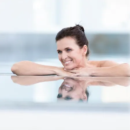 Nuhr Medical - & Restaurant - Ab 3 Naechten Im Zeitraum Vom 06 Juli Bis 30 August Geniessen Sie Pro Person Eine Kostenlose Massage-unser Naturteich Steht Ihnen Taeglich Von 10 Uhr Bis 18 Uhr Zur Verfuegung Inklusive Getraenke 4*
