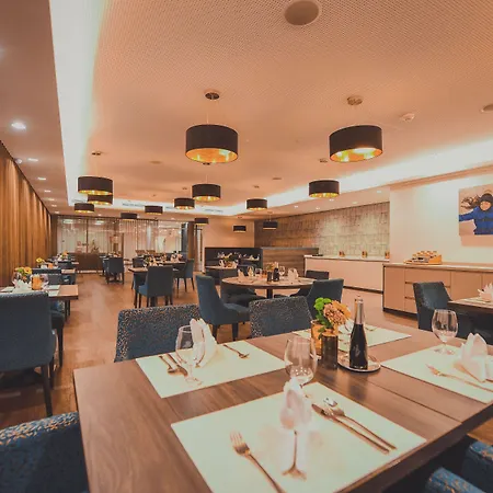 Nuhr Medical - & Restaurant - Ab 3 Naechte Vom 20 Mai Bis 25 Mai Inklusive Halbpension Mit 4 Gaenge Menue Yoga & Massage - Fuer Buchungen Oder Bei Fragen Kontaktieren Sie Uns Gerne 山夫顿堡