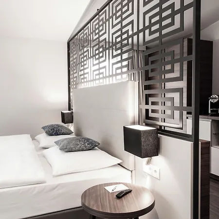 Nuhr Medical - & Restaurant - Geniessen Sie Ab 2 Naechte Im Zeitraum Von 23 Bis 26 April Ein Kostenloses Weinfruehling-ticket Pro Person Bed & Breakfast