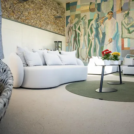Bed & Breakfast Nuhr Medical - & Restaurant - Ab 3 Naechten Im Zeitraum Vom 06 Juli Bis 30 August Geniessen Sie Pro Person Eine Kostenlose Massage-unser Naturteich Steht Ihnen Taeglich Von 10 Uhr Bis 18 Uhr Zur Verfuegung Inklusive Getraenke