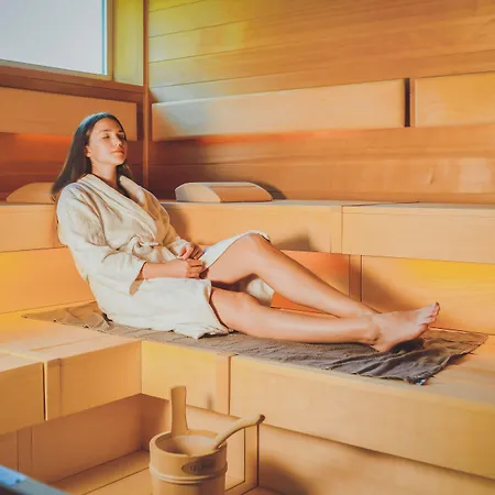 Nuhr Medical - & Restaurant - Ab 2 Naechten Vom 23 Oktober Bis 26 Oktober, Kostenlose Rueckenmassage, Sauna & Pool Steht Ihnen Taeglich Von 7 Uhr Bis 20 Uhr Zur Verfuegung Kostenloser Late Check-out