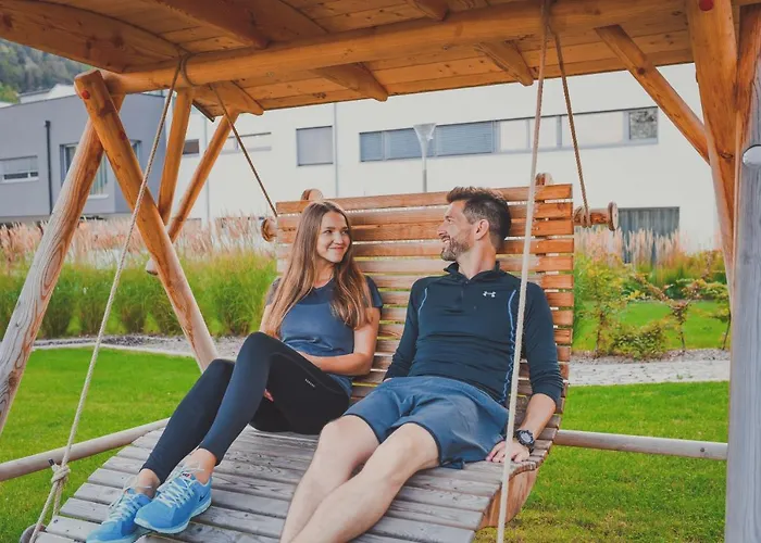 Nuhr Medical - Hotel & Restaurant - Ab 3 Naechte Vom 20 Mai Bis 25 Mai Inklusive Halbpension Mit 4 Gaenge Menue Yoga & Massage - Fuer Buchungen Oder Bei Fragen Kontaktieren Sie Uns Gerne Senftenberg