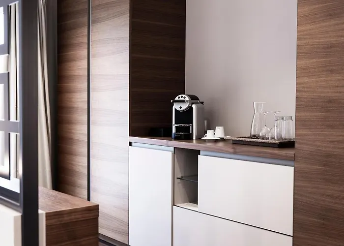 Nuhr Medical - Hotel & Restaurant - Ab 3 Naechte Vom 20 Mai Bis 25 Mai Inklusive Halbpension Mit 4 Gaenge Menue Yoga & Massage - Fuer Buchungen Oder Bei Fragen Kontaktieren Sie Uns Gerne