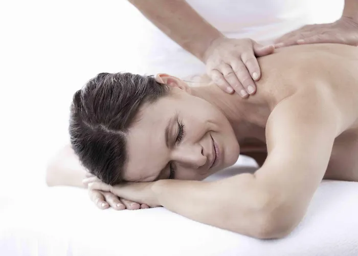 Nuhr Medical - Hotel & Restaurant - Ab 3 Naechte Vom 20 Mai Bis 25 Mai Inklusive Halbpension Mit 4 Gaenge Menue Yoga & Massage - Fuer Buchungen Oder Bei Fragen Kontaktieren Sie Uns Gerne 4*