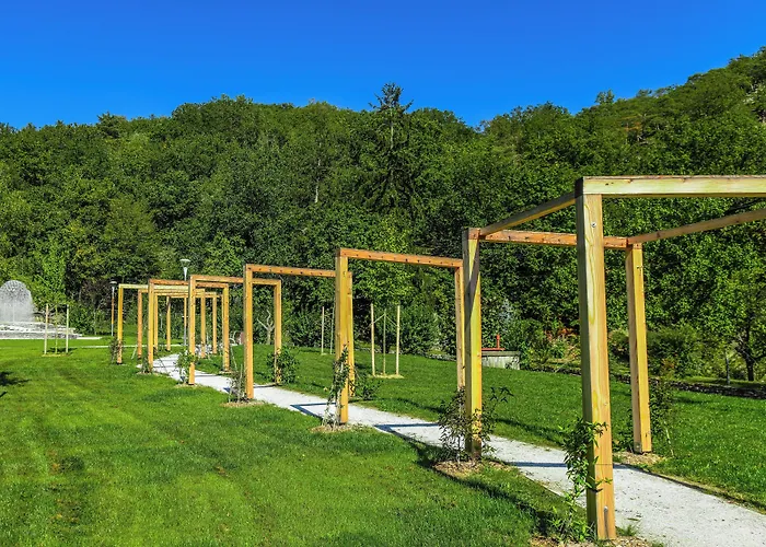 Nuhr Medical - Hotel & Restaurant - Ab 3 Naechte Vom 20 Mai Bis 25 Mai Inklusive Halbpension Mit 4 Gaenge Menue Yoga & Massage - Fuer Buchungen Oder Bei Fragen Kontaktieren Sie Uns Gerne סנפטנברג