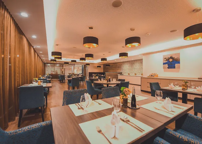 Nuhr Medical - & Restaurant - Ab 3 Naechte Vom 20 Mai Bis 25 Mai Inklusive Halbpension Mit 4 Gaenge Menue Yoga & Massage - Fuer Buchungen Oder Bei Fragen Kontaktieren Sie Uns Gerne 山夫顿堡